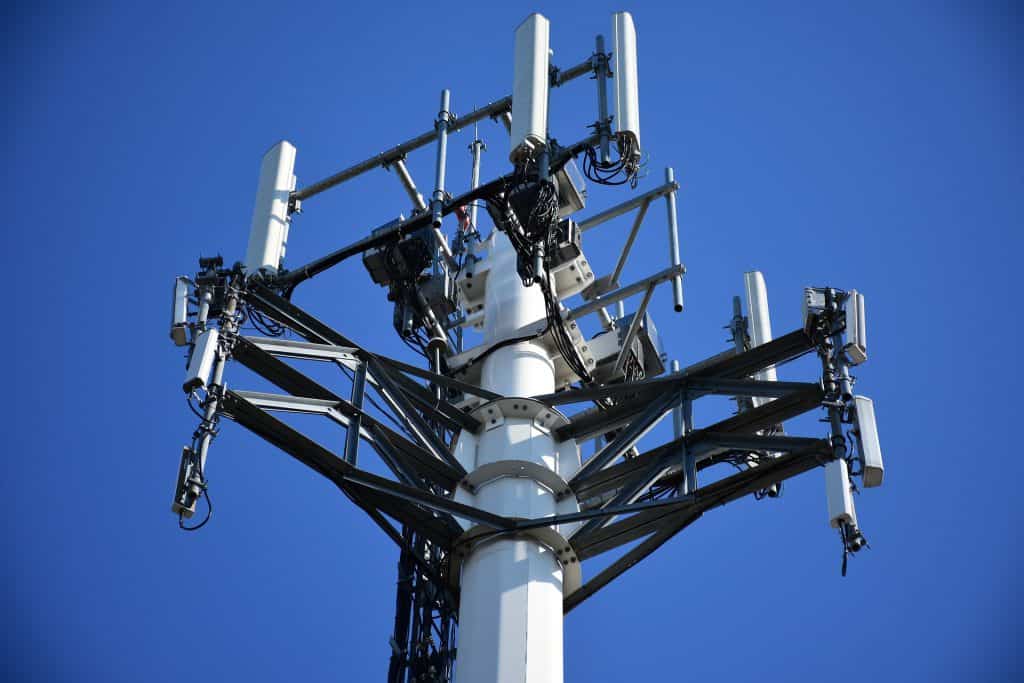cellular-tower-2172041_1920-2 cellular tower